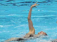 Синхронное плавание. Израильтянка Полина Приказчикова завоевала бронзовую медаль в Париже