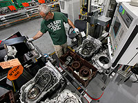 Индивидуальный импорт автозапчастей в Израиль остановлен, потому что единственный инспектор сломал ногу