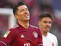 Левандовски забил.