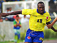 Погиб легендарный колумбийский футболист, участник трех чемпионатов мира