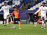 Манор Соломон подписал пятилетний контракт с английским клубом