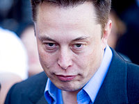 Маск предложил купить Twitter: 