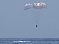 Корабль с первым израильским космическим туристом вернулся на Землю
