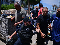 Полиция задержала восемь подростков в Яффо и Акко за осквернение флага Израиля и бросание камней