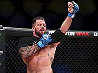 Bellator. Райан Бейдер защитил чемпионский пояс, победив Чейка Конго