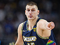 Официально. Никола Йокич признан самым ценным игроком сезона НБА