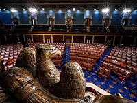 После массовых убийств в США Палата представителей приняла закон о контроле над оружием