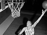 Умер известный баскетболист, член Международного еврейского спортивного зала славы