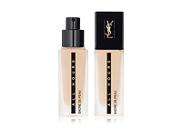 Пять самых стойких тональных кремов для жаркого лета