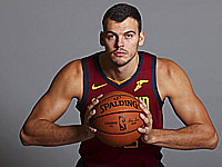 Бывший центровой