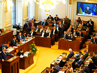 Чехия прекратила выдачу виз россиянам и белорусам