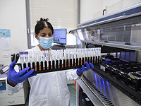 Минздрав попросил возвращающихся из-за границы израильтян делать тест PCR