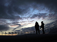 В Сочи два автомобиля унесло потоком воды в море; в них находились восемь человек