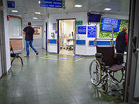 Возле больницы 