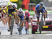 Впервые в истории. Этап