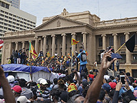 МИД Израиля рекомендует израильтянам отказаться от посещения Шри-Ланки, охваченной протестами