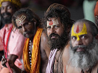 В результате наводнения в индийском Кашмире погибли десятки паломников