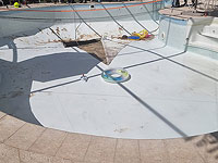 Под бассейном в частном доме возле Реховота произошел провал грунта