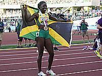 Чемпионат мира по легкой атлетике. Бег на 200 метров. Сборная США завоевала три медали, Ямайки - две