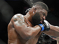 UFC. Аспиналл получил травму. Украинец нокаутировал соперника