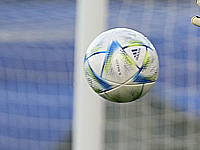 Голевая передача Яремчука. Три удаления болгар в Загребе. Киевское 