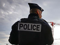 В парижском аэропорту застрелен мужчина с ножом