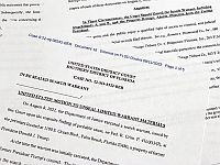 В ходе обыска в поместье Трампа сотрудники ФБР изъяли 11 комплектов секретных документов