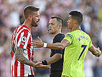 Ошибка де Хеа. Криштиану Роналду не пожал руку тренеру. Сенсационный разгром 