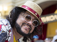 Киркоров посетил в военном госпитале в Феодосии российских солдат, участников 