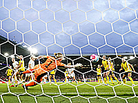 Чемпионат Европы. Англичанки вышли в финал