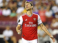 Бывший защитник