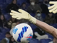 Лига конференций. Два удаления и пенальти. 