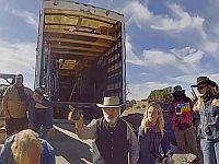 Алек Болдуин дал интервью CNN, назвав тех, кого считает виновными в гибели оператора Галины Хатчинс