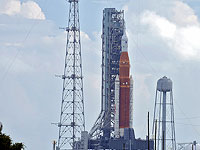 Полет на Луну отложен по техническим причинам