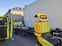 Столкновение двух грузовиков в Афуле: один из водителей в тяжелом состоянии