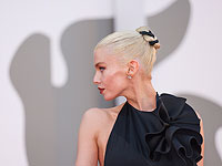 Звезды и первые красавицы Венецианского кинофестиваля 2022 года. Фотогалерея