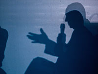 Биньямин Нетаниягу пытается убедить 