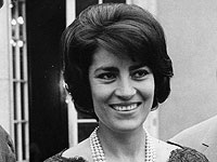 Умерла греческая актриса Ирен Папас, звезда