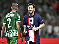 Во время матча в Хайфе в Лионеля Месси бросили бутылку