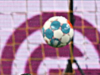 Фюлкруг выходит в лидеры бомбардиров. Блицкриг