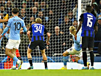 Эрлинг Холанн забил два гола.