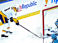 Старт сезона НХЛ в Праге. 