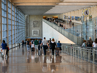 Израиль продолжает отказывать во въезде из РФ супругам граждан: депортированы жена и семимесячная дочь израильтянина