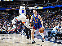 Адетокунбо набрал 44 очка. 