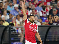 В Милане мужчина с ножом напал на посетителей ТЦ: один человек убит, среди раненых футболист Пабло Мари