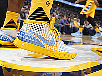 Компания Nike приостановила контракт с Кайри Ирвингом из-за антисемитского скандала