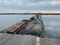 Два пролета Антоновского моста около Херсона обрушены