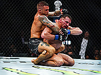 UFC. Алекс Перейра нокаутировал Исраэля Адесанью. Чжан Вэйли вновь стала чемпионкой. Порье победил Чвндлера