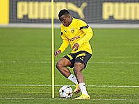 Чемпионат мира по футболу. Самый юный участник - форвард сборной Германии, возрастной - голкипер сборной Мексики