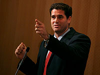 СМИ: Нетаниягу отказался от намерения назначить Рона Дермера на пост главы МИДа